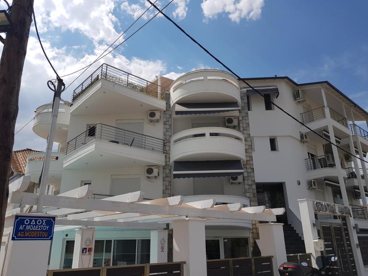 Crystal Aura Apartment Paralia Katerinis Exterior photo